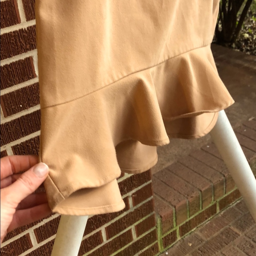 CUTE CAMEL COLORED RUFFLE MINI SKIRT!!!! - Picture 2 of 6